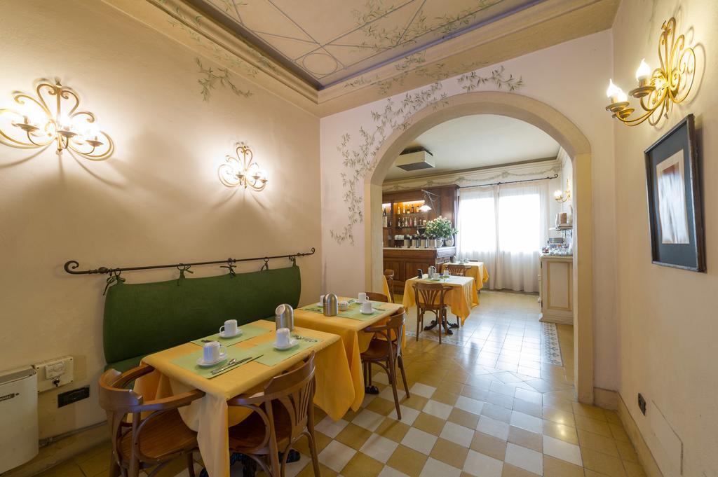 Hotel Moderno Pisa Bagian luar foto
